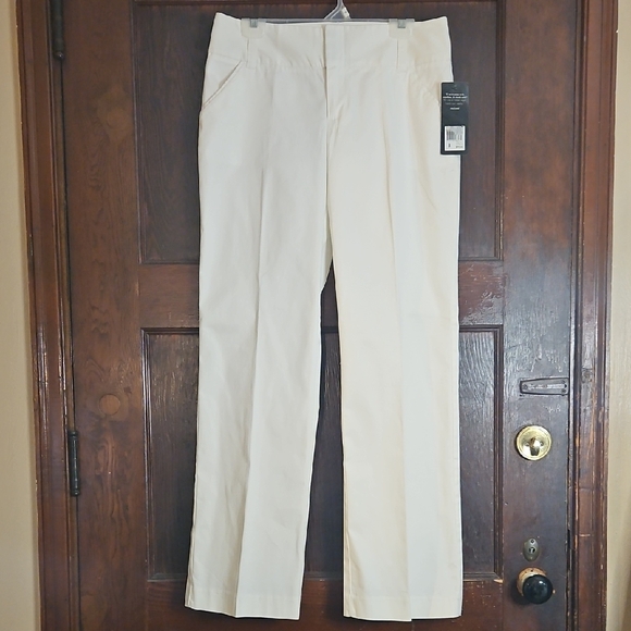 NWT Daisy Fuentes Women's Cream Pants - Size 8 - Picture 1 of 7